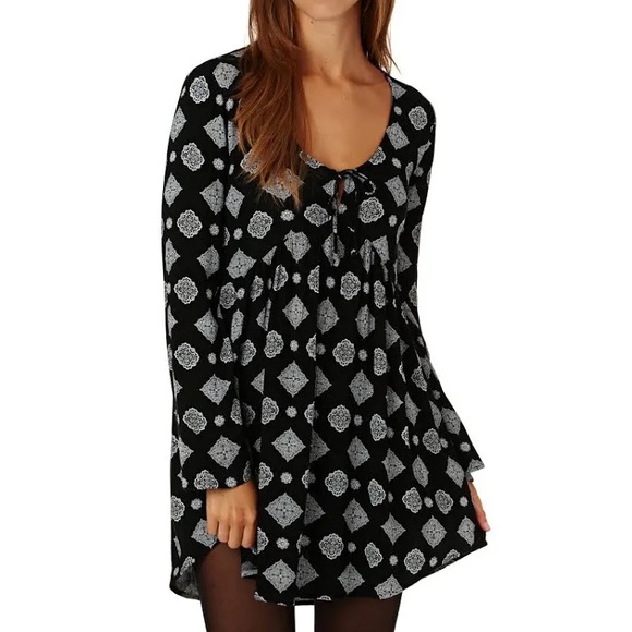 Amuse Society Dresses Amuse Society Mini Dress Long Sleeve